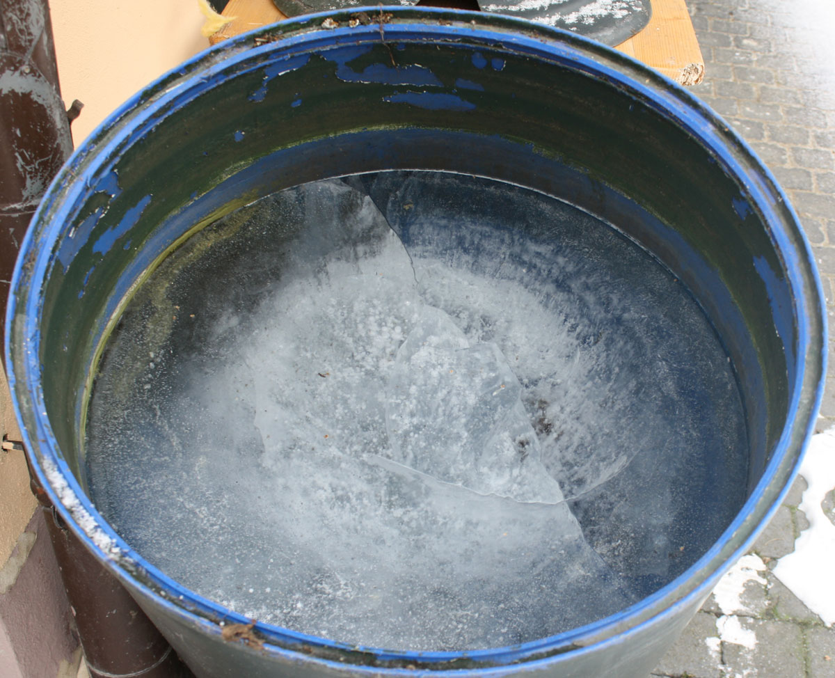 freeze_icebarrel