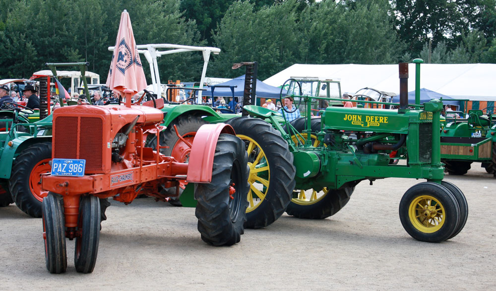 Buedesheim tractor fest 2009 us classics
