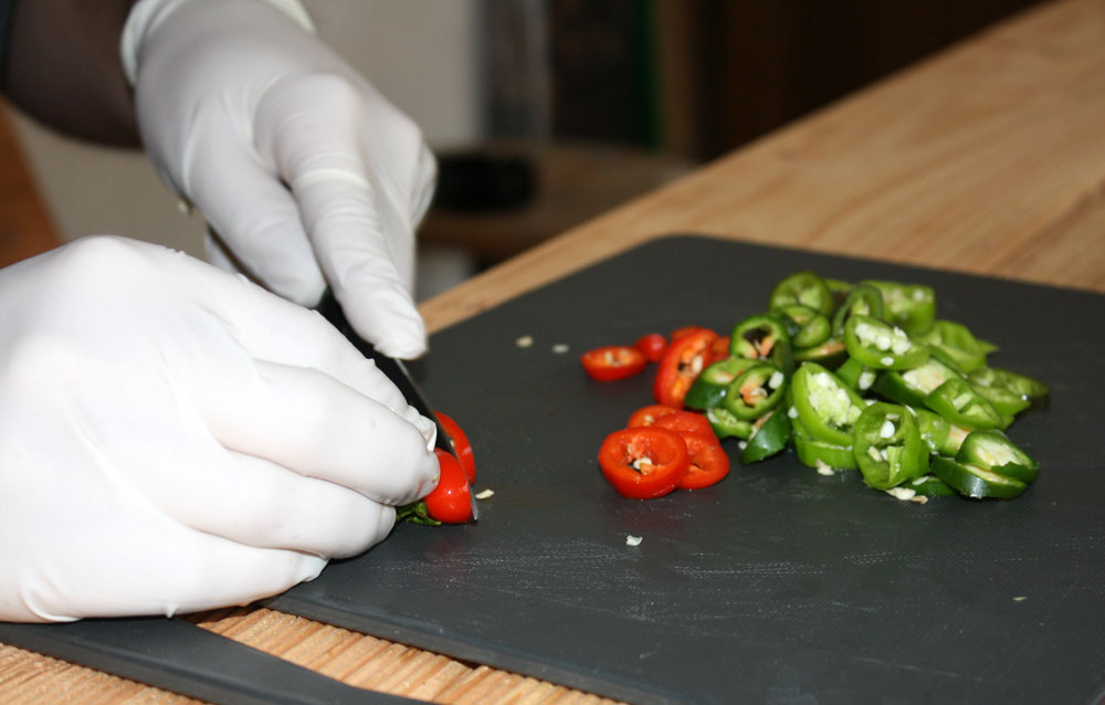 cutting jalapenos