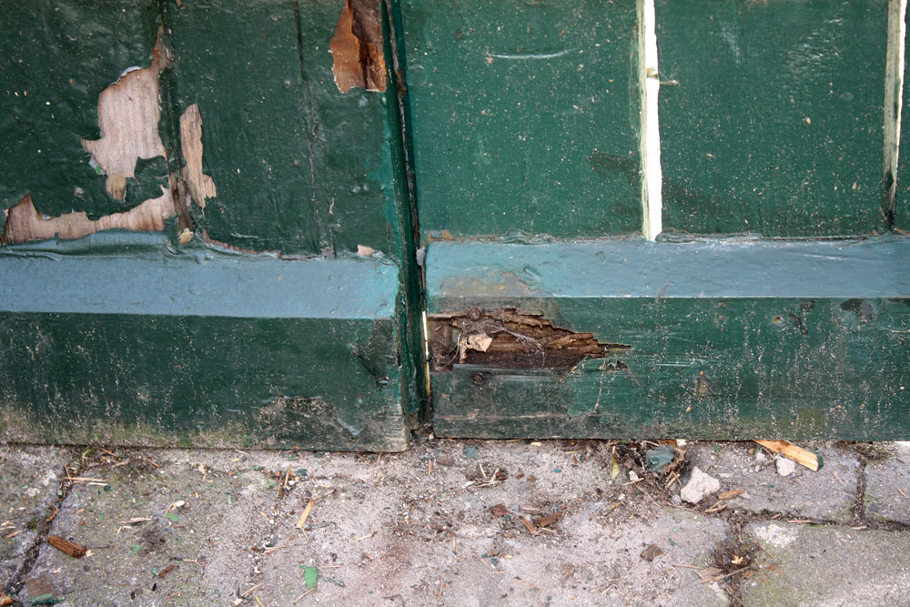 gate repair before right