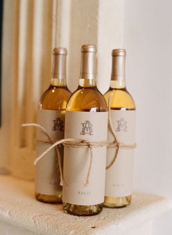 5 Wedding Favours Your Guests Will Want to Hold On To