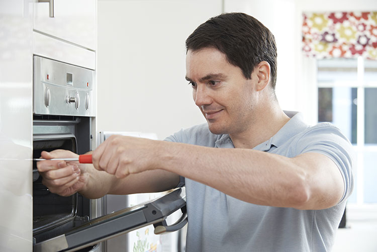 Oven Repair – Is It Worth It?