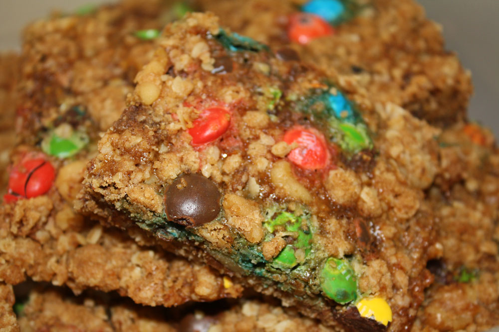 Sinfully good M&M oat bar cookies