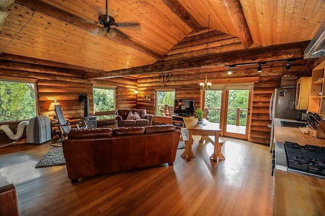 How A Property Manager Can Help You Turn A Profit With Your Vacation Home