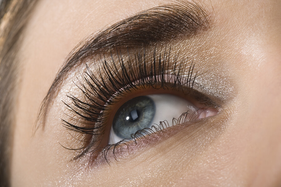 Bring Beauty & Color to Your Eyes with Lenses