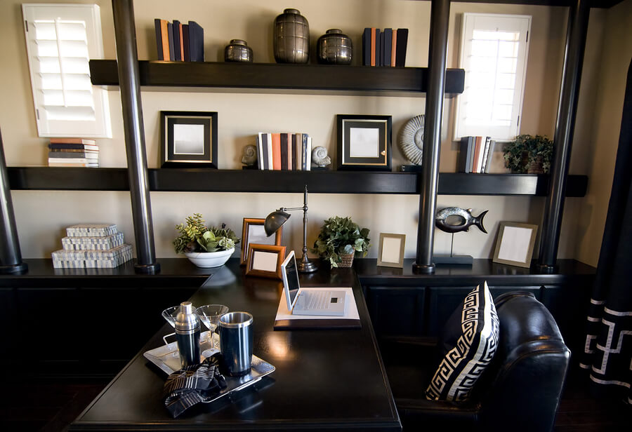 Small Home Office Spaces in Unexpected Places