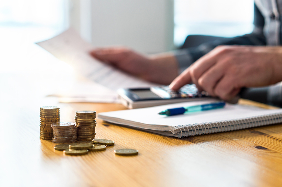 How to Save Money On Your Initial Investments as an Entrepreneur