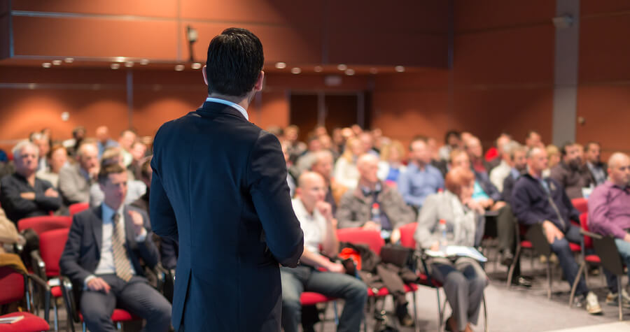 7 Tips to Become a More Likeable and Welcoming Businessperson