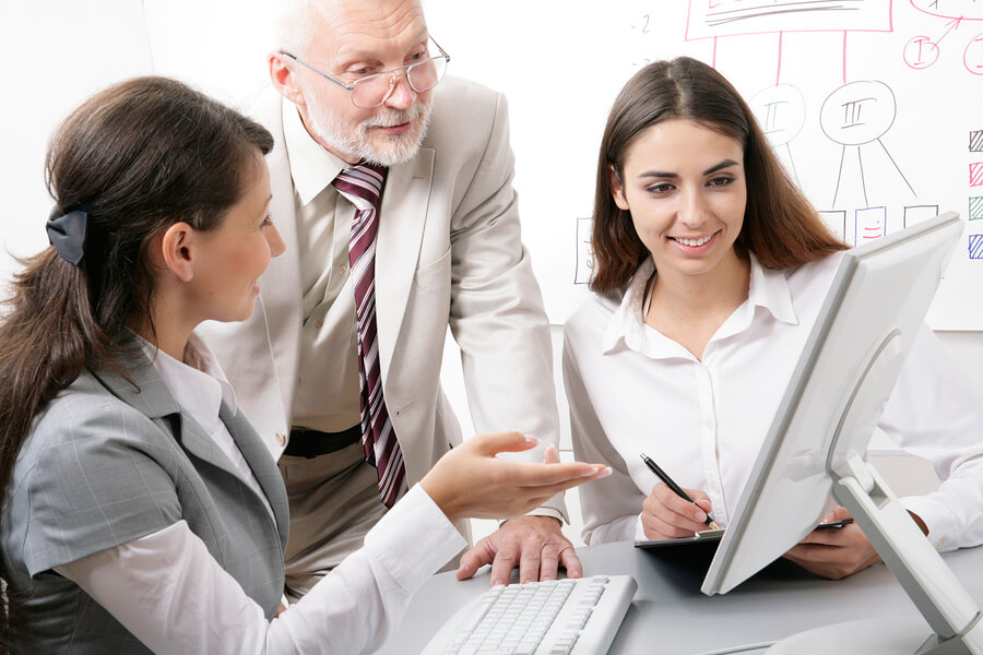 How to schedule your day to improve your business skills
