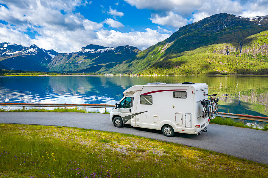 5 Tips on Choosing a Motorhome for Outdoor Vacations