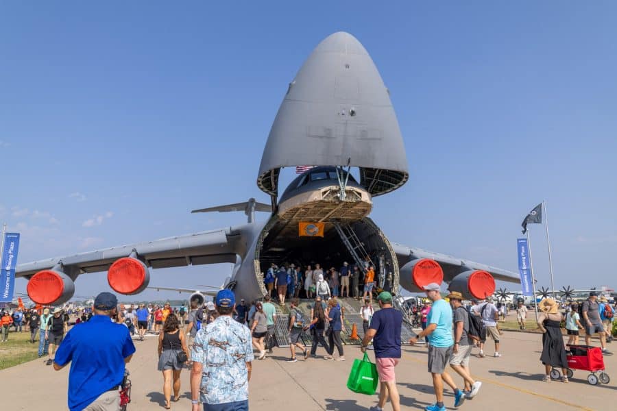 Crowds under the C-5 Galaxy at EAA AirVenture Oshkosh