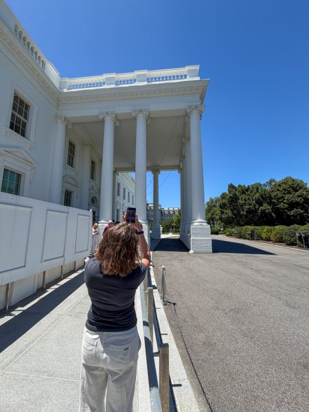 Photographing the White House portico on our public tour